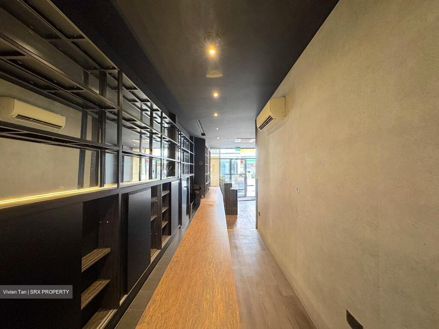 Smith Street (D1), Retail #513578171